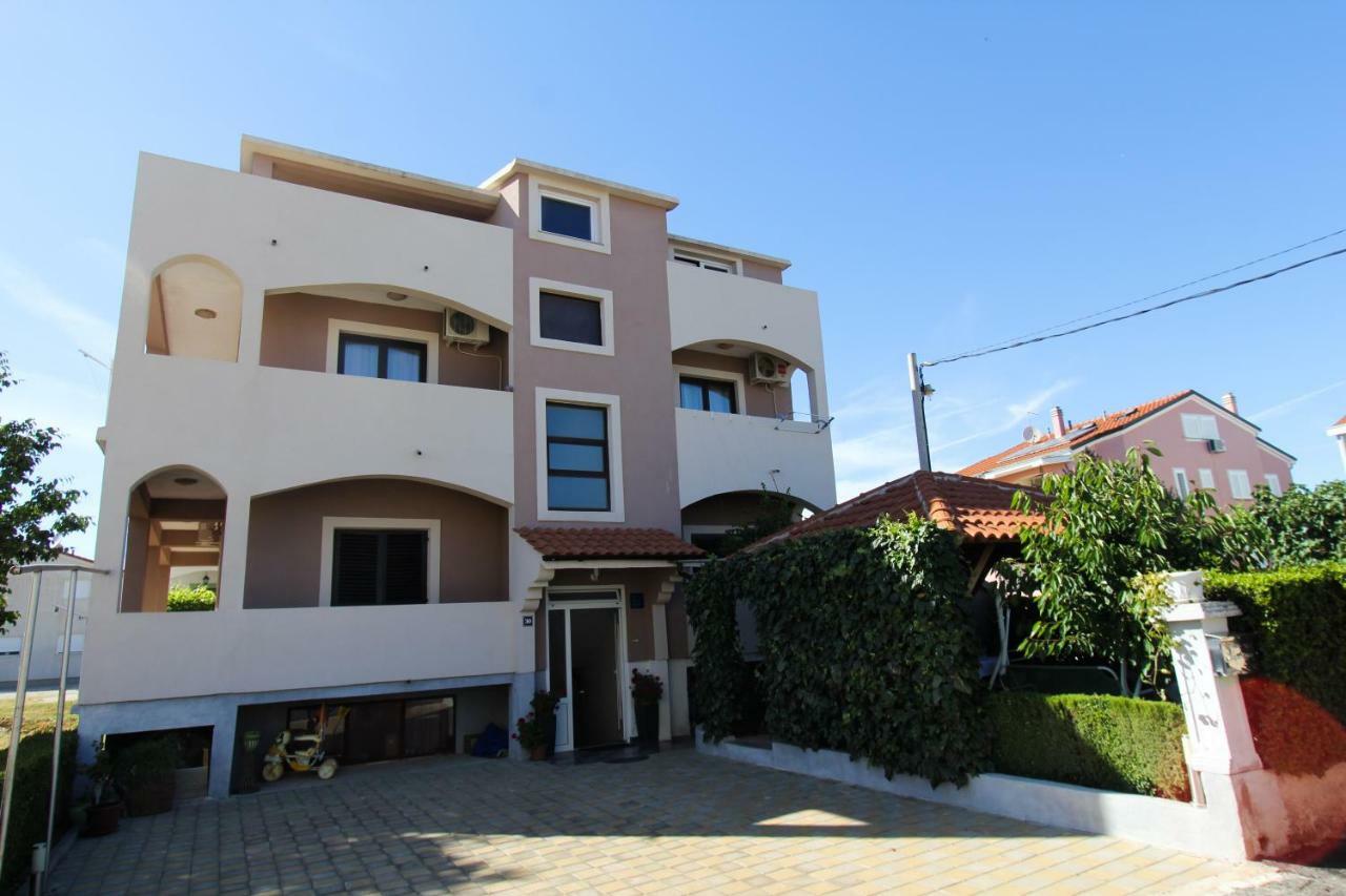 Apartments Lili Біоград-на-Мору Екстер'єр фото